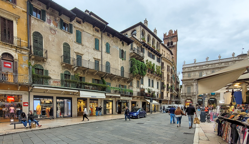 Verona - Piazza delle Erbe-2